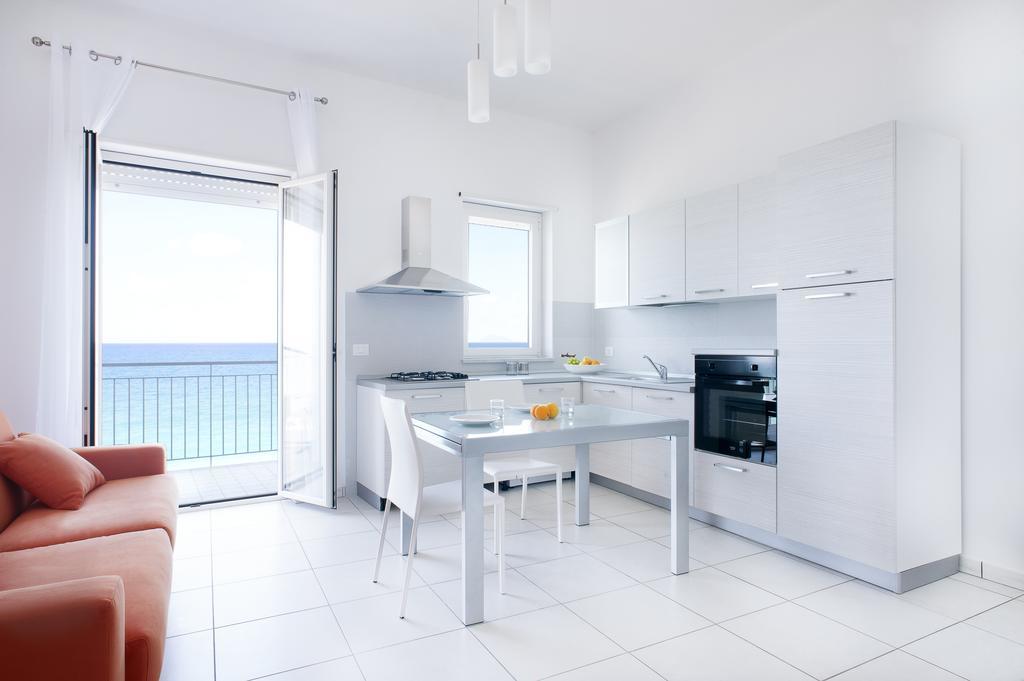 Vuelle Residence Apartments Capo d'Orlando Room photo